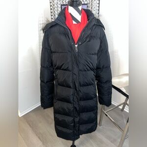 Women's black, long puffer coat with a hood and Faux- Fur Trim size 2XL